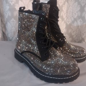 New Torrid Betsey Johnson Rhinestone Combat Bootie Size 10